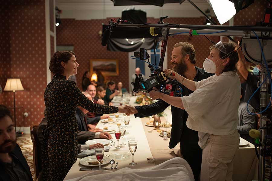 The Lost Daughter by Maggie Gyllenhaal Behind the Scenes