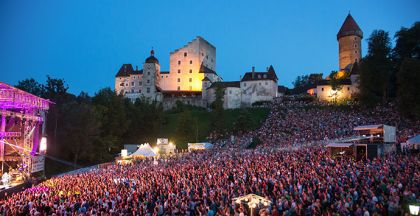 Burg Clam Konzerte